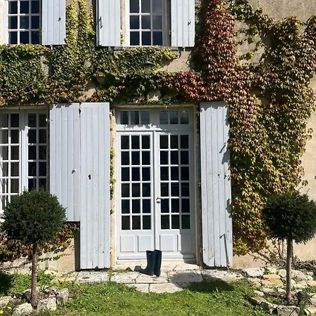 Familiale Saint-Amant-de-Nouere